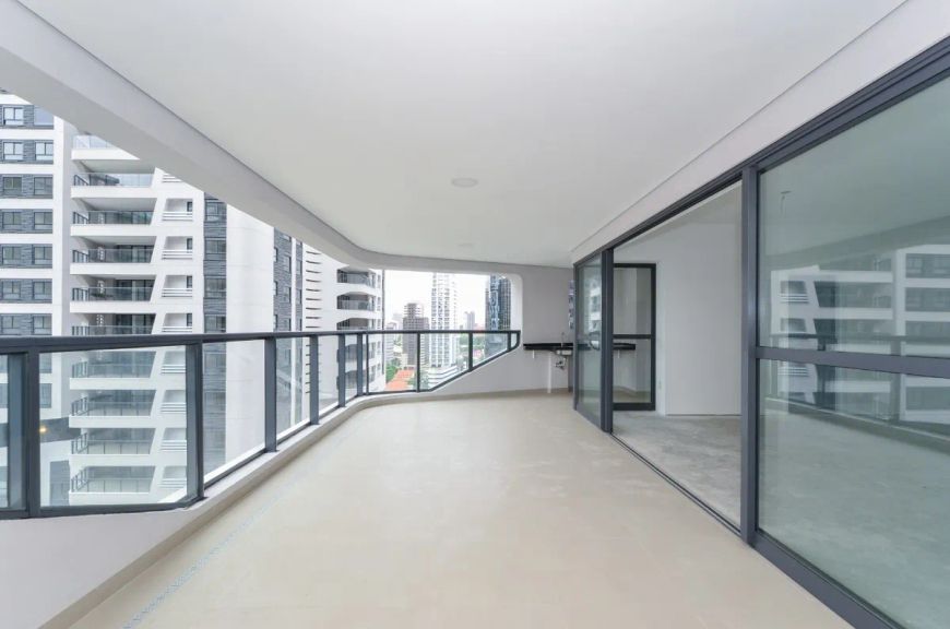 Apartamento tipo para venda com 3 quartos, sendo 3 suítes, 162m²