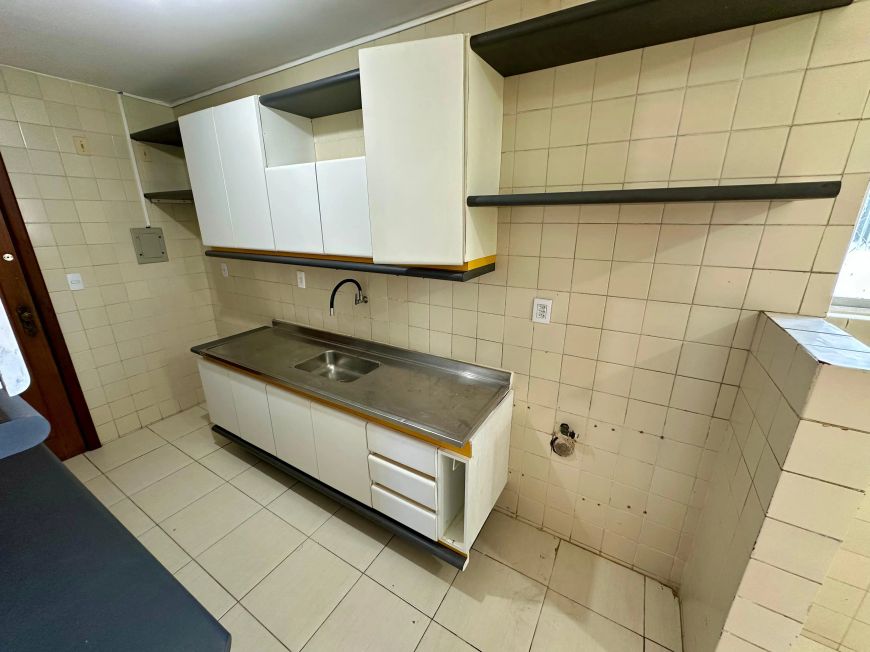 Imóvel para venda tem 74 metros quadrados com 2 quartos em Vila Laura - Salvador - BA
