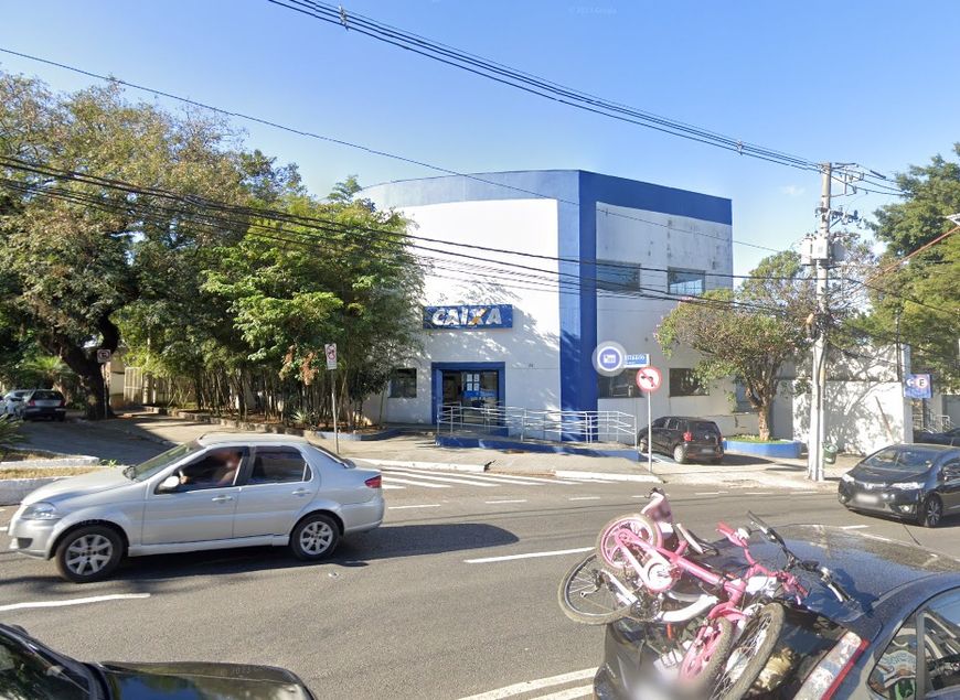 IMÓVEL DE ESQUINA A VENDA ALUGADO PARA BANCO
