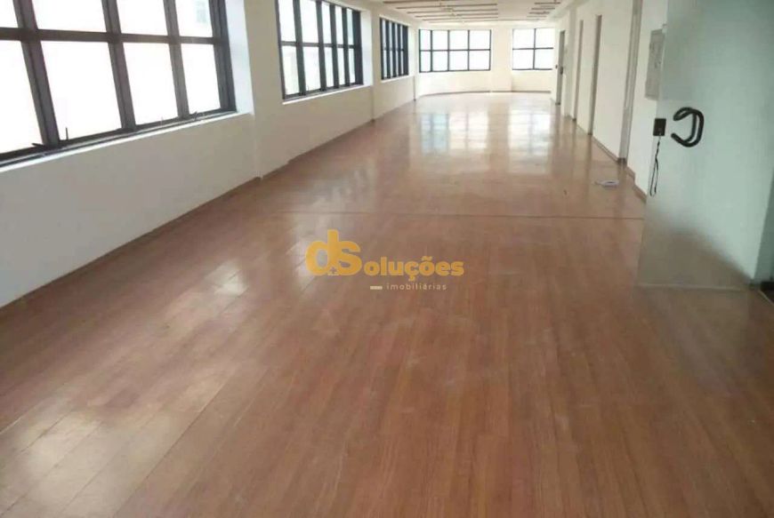 Conjunto comercial para locação com 5 vagas de garagem, Centro de São Paulo, SP