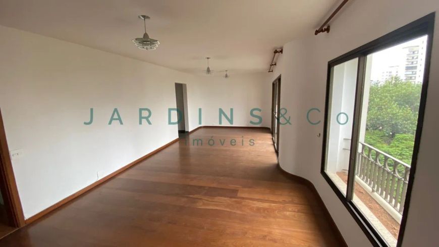Apartamento à venda na Vila Nova Conceição