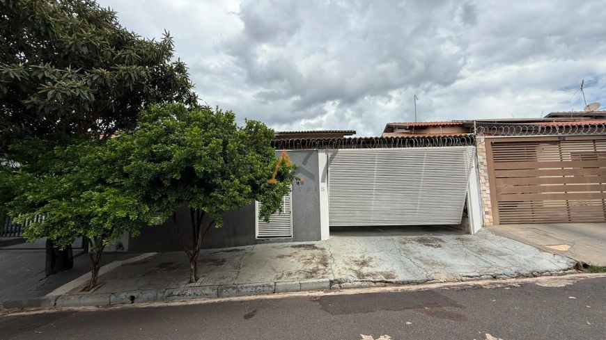 Casa 2 quartos 2 banheiros 3 vagas à venda no Jardim Arroyo - São José do Rio Preto, SP