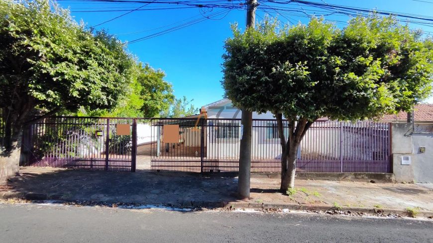 Casa de 3 quartos 2 banheiros e 2 vagas à venda no Jardim Nazareth - São José do Rio Preto, SP