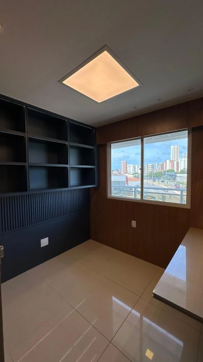Imóvel para venda possui 110 metros quadrados com 3 quartos em Salinas - Fortaleza - CE