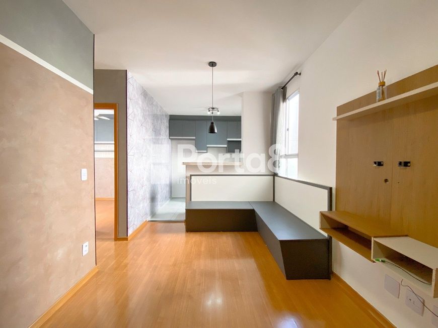 Conforto e Praticidade: Apartamento para Venda com Móveis Planejados no Parque Rio Tanaro.