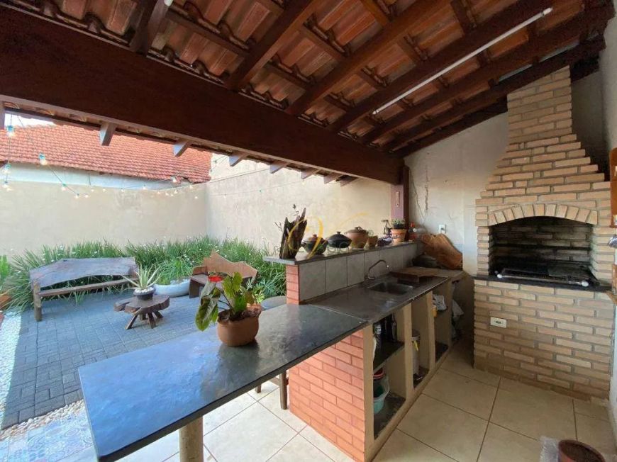 Casa com 3 dormitórios à venda, 220 m² por R$ 650.000 - Parque Industrial - São José do Rio Preto/SP