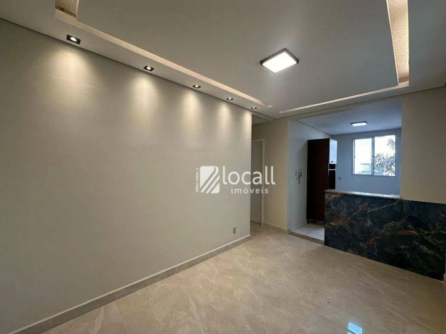 Apartamento com 2 dormitórios à venda, 47 m² por R$ 220.000,00 - Rios de Spagna - São José do Rio Pr