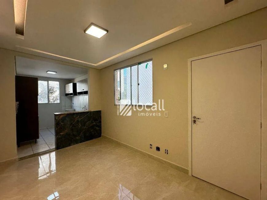 Apartamento com 2 dormitórios à venda, 47 m² por R$ 220.000,00 - Rios de Spagna - São José do Rio Pr