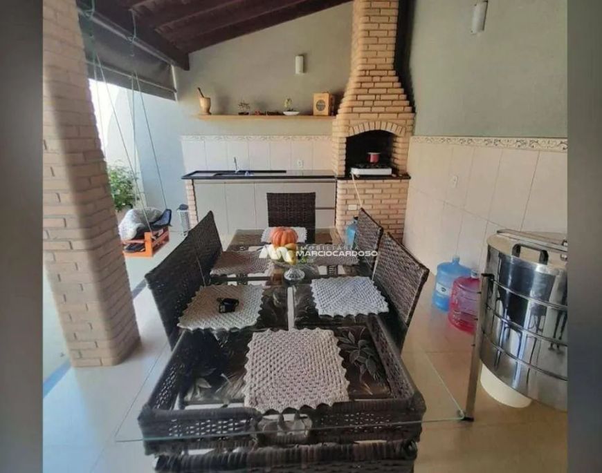 Casa com 2 dormitórios à venda, 100 m² por R$ 370.000,00 - Parque das Aroeiras - São José do Rio Pre