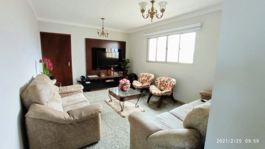 Apartamento 3 quartos sendo 1 suíte - Edifício Fernando Bonvino