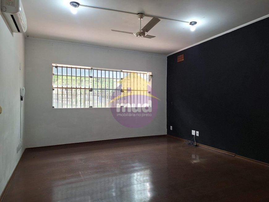 Sobrado à venda no bairro Vila Fioresi, em São José do Rio Preto - SP