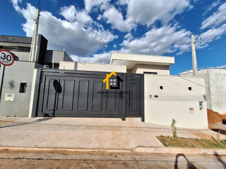 Casa com 3 dormitórios à venda, 120m² por R$715.000 - Eville Rio Preto