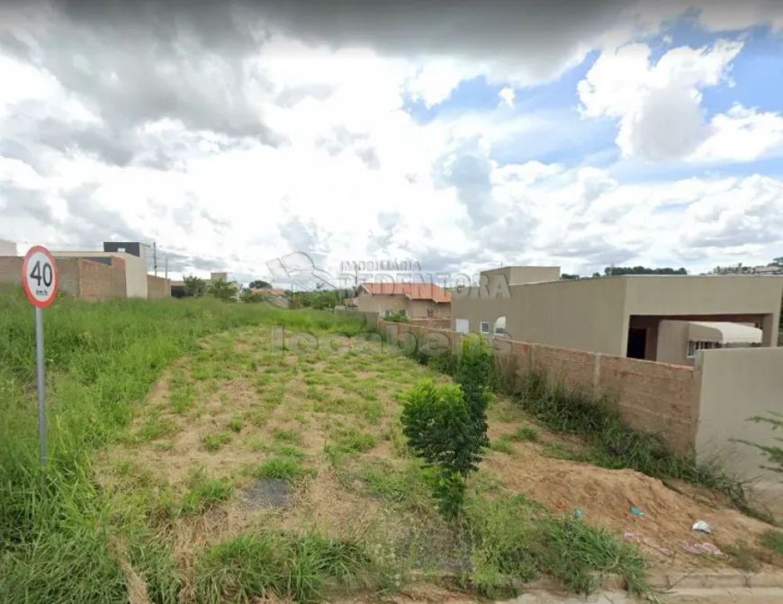 Lote de 200 m² no Colina Azul