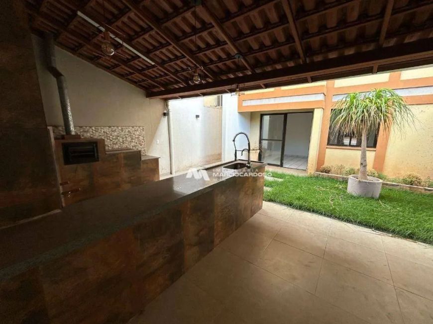 Sobrado com 3 dormitórios à venda, 95 m² por R$ 700.000,00 - Higienópolis - São José do Rio Preto/SP