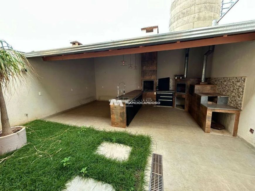Sobrado com 3 dormitórios à venda, 95 m² por R$ 700.000,00 - Higienópolis - São José do Rio Preto/SP
