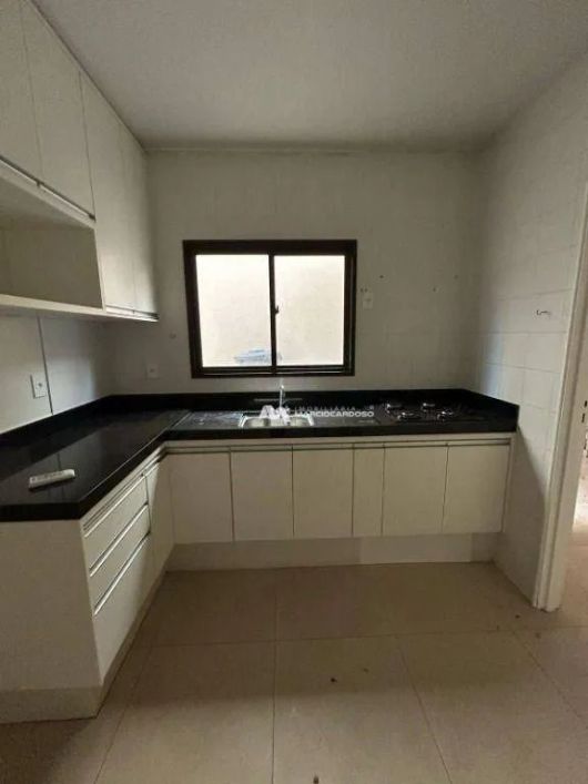 Sobrado com 3 dormitórios à venda, 95 m² por R$ 700.000,00 - Higienópolis - São José do Rio Preto/SP
