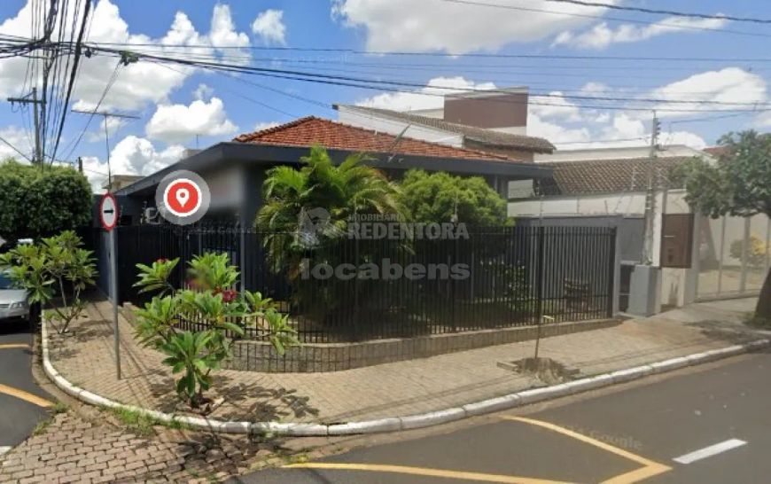 Excelente Casa Comercial de esquina