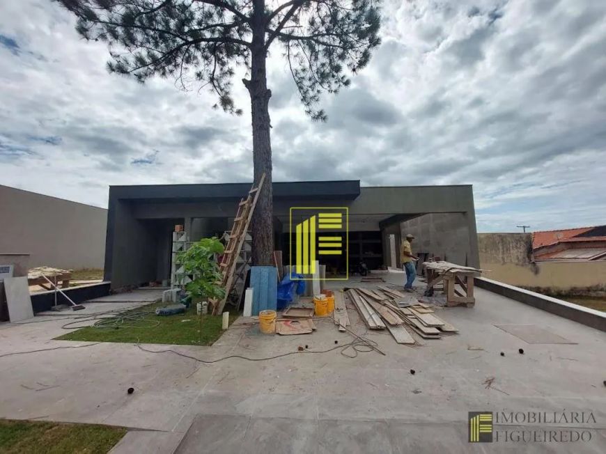 VENDE-SE CASA TÉRREA NOVA NO CONDOMÍNIO LA MONTAGNE PRÓXIMO DO SHOPPING IGUATEMI