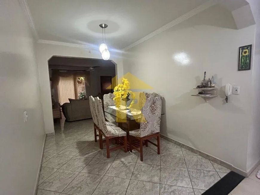 Imóvel para venda possui 269 metros quadrados com 3 quartos em Eldorado - São José do Rio Preto - SP