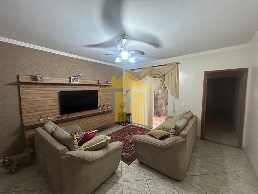 Imóvel para venda possui 269 metros quadrados com 3 quartos em Eldorado - São José do Rio Preto - SP