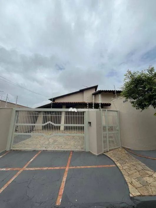 Casa com 3 dormitórios à venda, 223 m² por R$ 500.000,00 - Jardim Nazareth - São José do Rio Preto/S