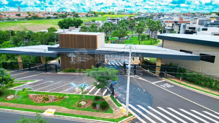 Excelente Terreno em Condomínio para Venda - 275m² / Condomínio Figueira 2