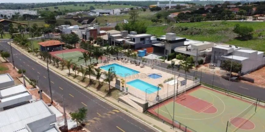 Excelente Terreno em Condomínio para Venda - 275m² / Condomínio Figueira 2