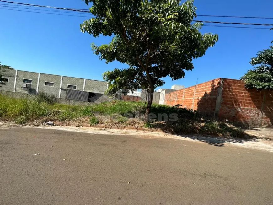 Residencial Santa Regina - Terreno
