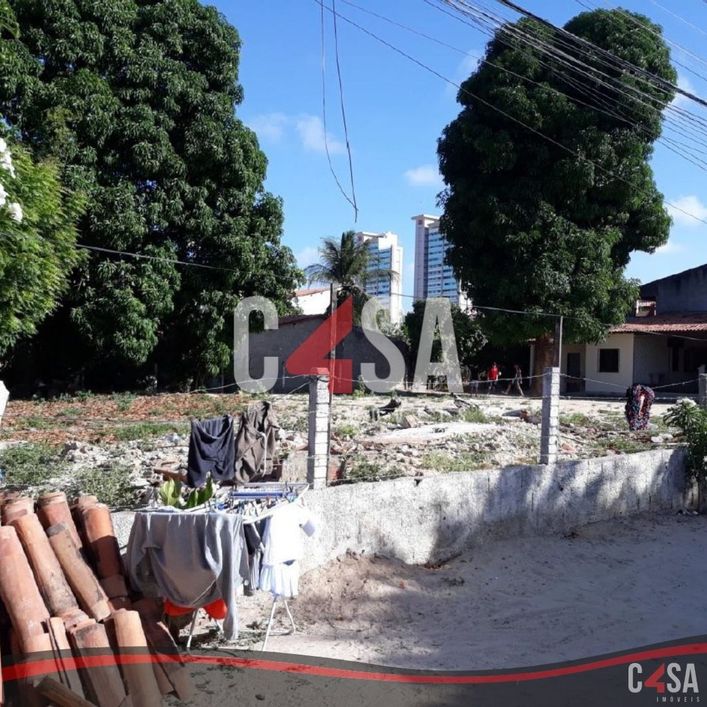 Lote/Terreno para venda tem 1092 metros quadrados em Engenheiro Luciano Cavalcante - Fortaleza - CE