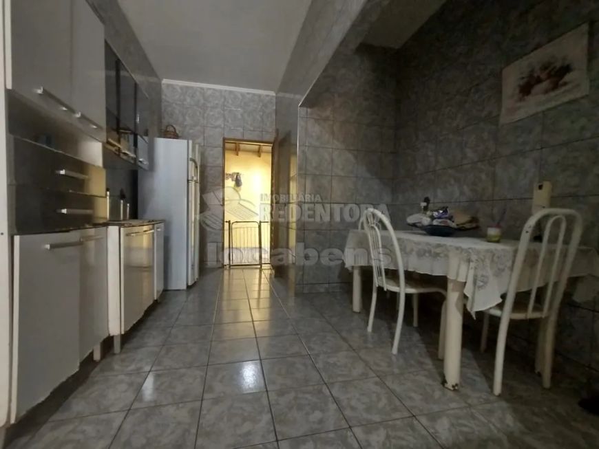 CASA DOM LAFAYETE 2 DORMITÓRIOS