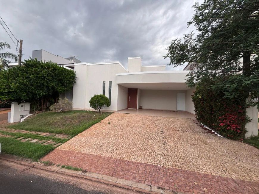 Casa Condomínio Damha 3. Com 3 Suítes.