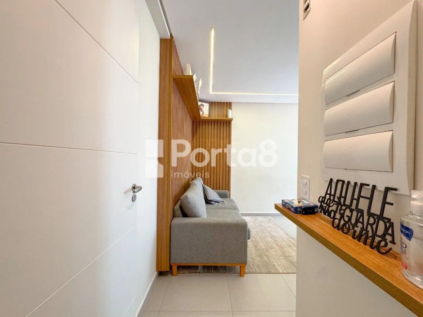 Apartamento sofisticado no HAUT Residence - Design moderno e funcional.