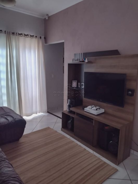 Casa Com Edícula
