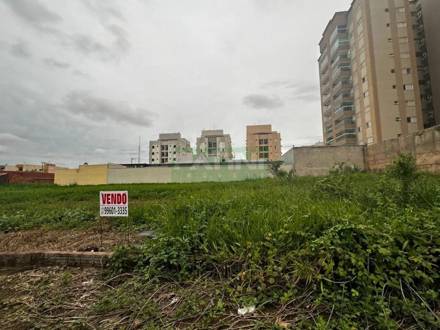 Área 660 m2 Paschoalina V Bonvino - Higienópolis