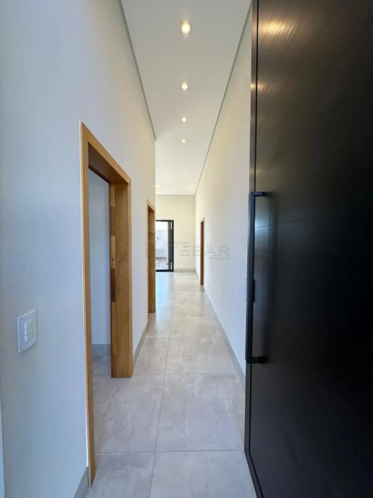 Linda casa em condomínio completo - 3 suítes.