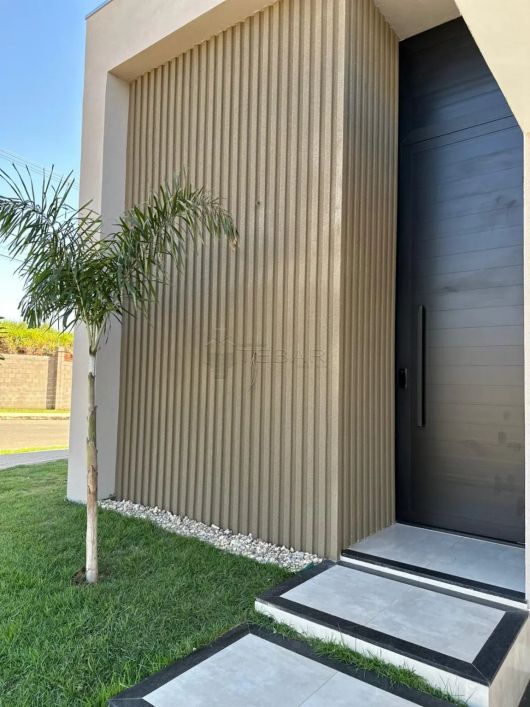Linda casa em condomínio completo - 3 suítes.
