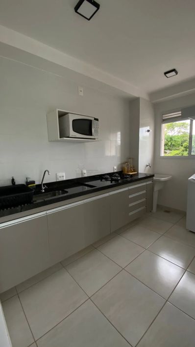 Excelente apartamento, com sacada, dois dormitórios e vaga de garagem - Residencial Giulia