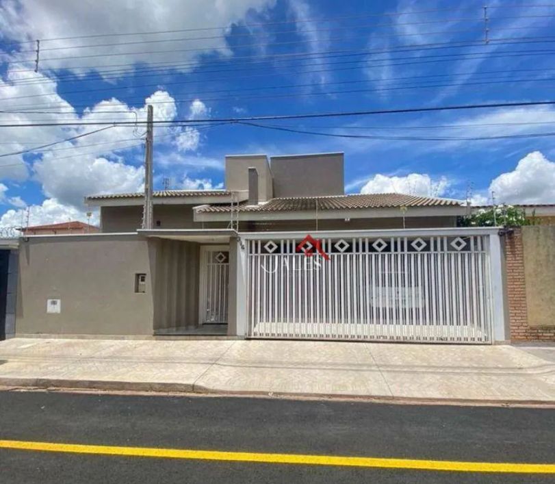 Casa com 3 dormitórios à venda, 280 m² por R$ 800.000,00 - Parque Jaguaré - São José do Rio Preto/SP