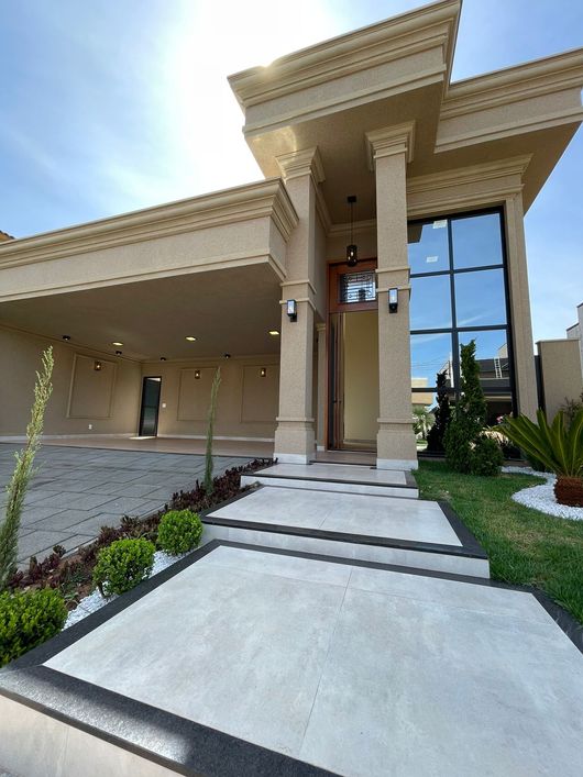 Casa de condomínio para venda possui 250 metros quadrados com 3 quartos