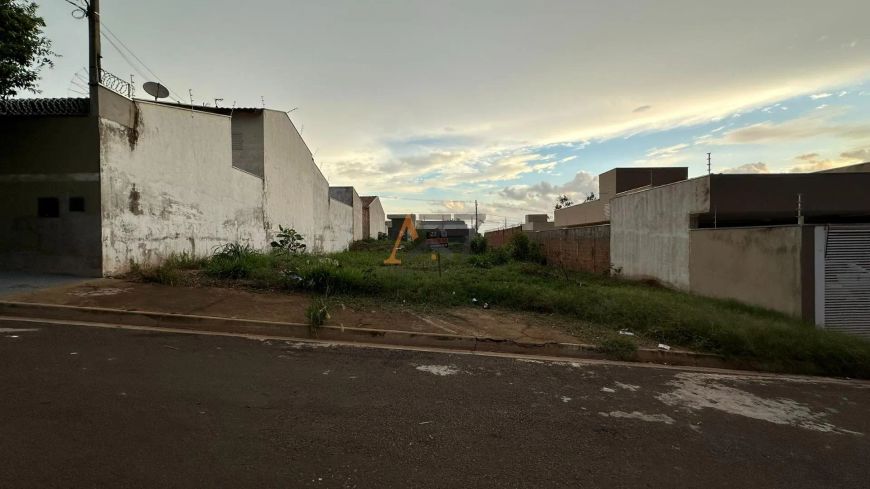 Terreno plano de 242m² à venda no Parque das Amoras II - São José do Rio Preto, SP