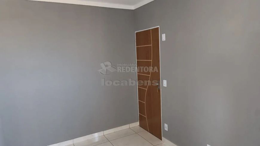 Casa no bairro SETSUL, com 3 quartos, 02 vagas de garagem.