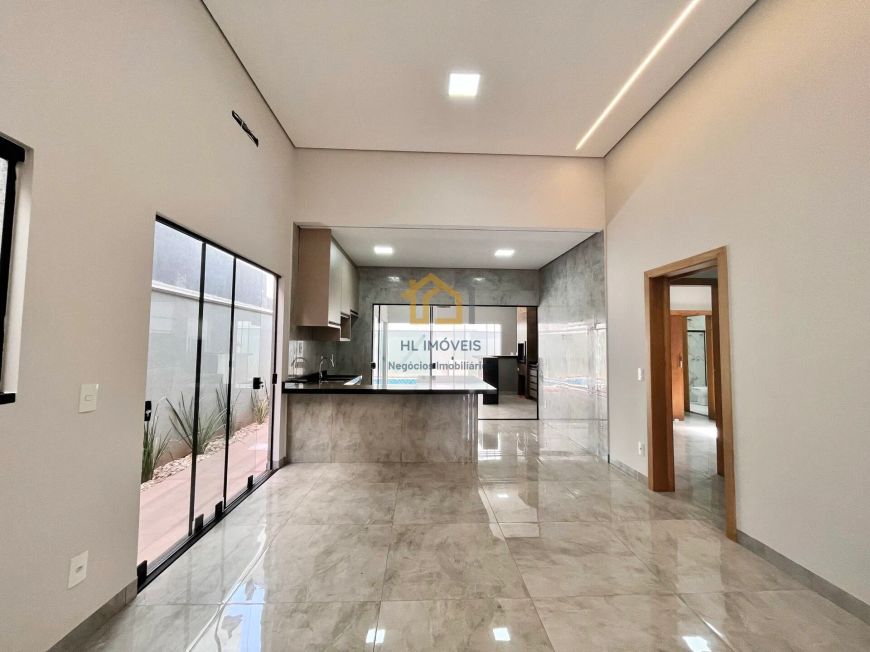 Casa no condominio Maria Julia 155 m², 3 suites