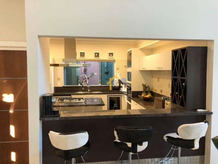 Casa com 3 dormitórios à venda, 300 m² por R$ 1.900.000,00 - Parque Residencial Damha IV - São José