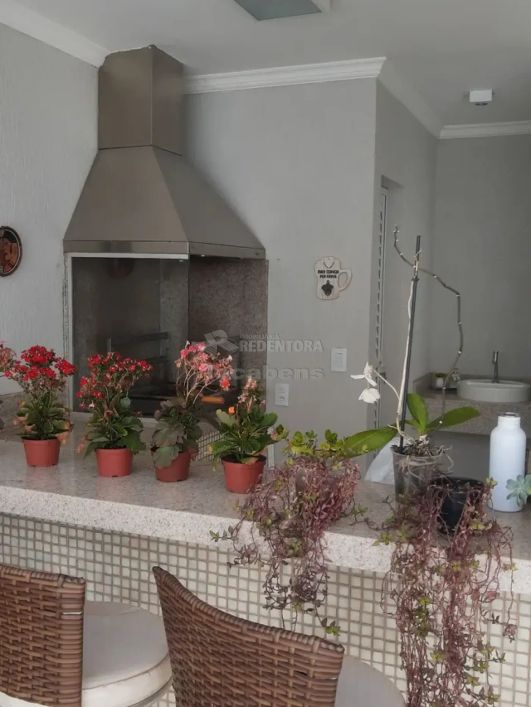 Ótima Casa em Condomínio para Venda - 3 Dormitórios / Green Village III