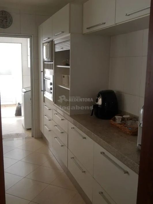 Ótima Casa em Condomínio para Venda - 3 Dormitórios / Green Village III
