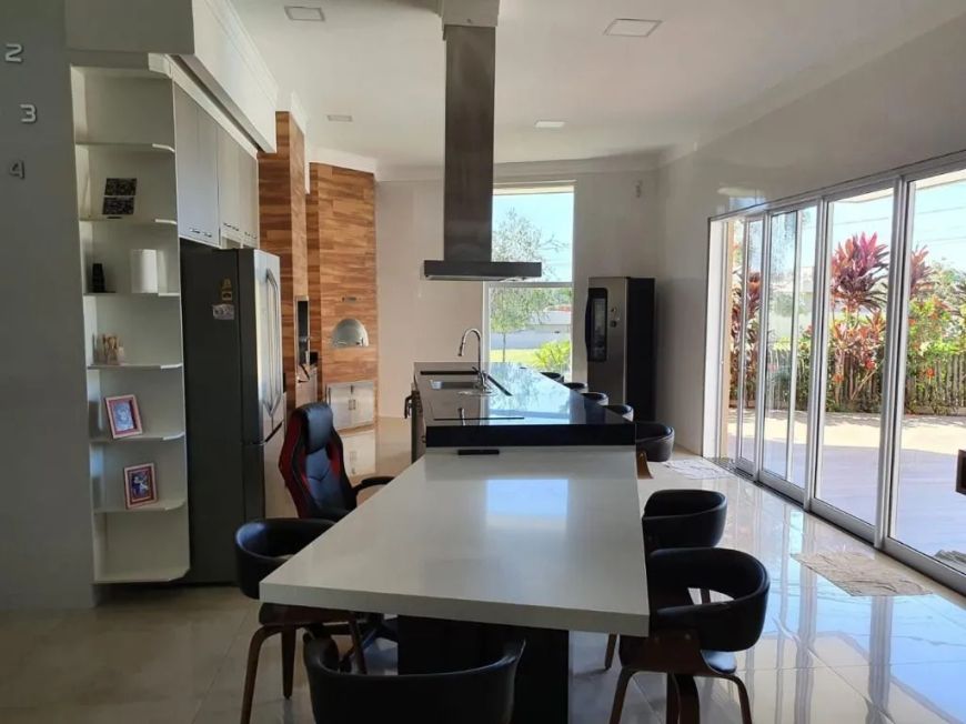 Casa com 4 dormitórios à venda, 439 m² por R$ 2.400.000,00 - Loteamento Recanto do Lago - São José d