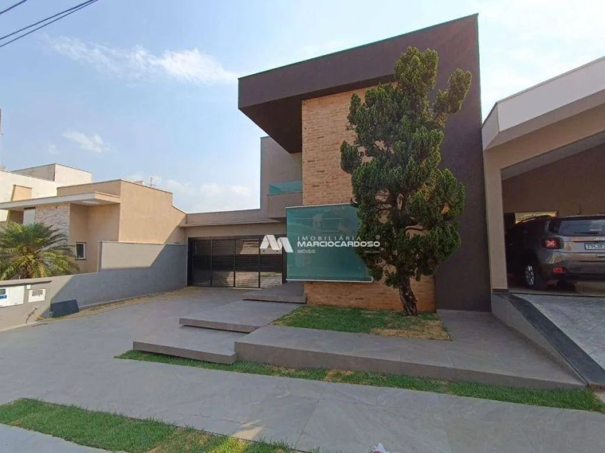 Sobrado com 3 dormitórios à venda, 237 m² por R$ 1.390.000,00 - VILLAGE DAMHA RIO PRETO I - São José