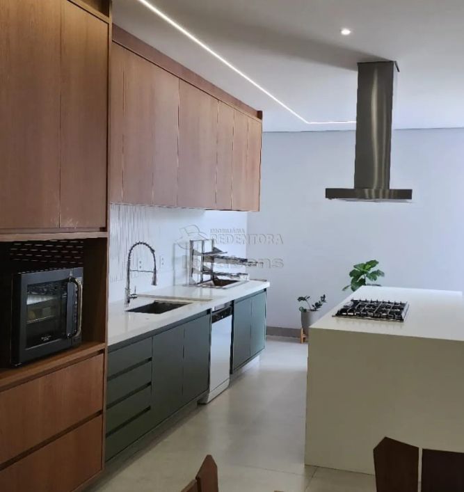 Excelente Casa Residencial com 3 Dormitórios - Residencial Palestra