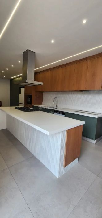 Excelente Casa Residencial com 3 Dormitórios - Residencial Palestra