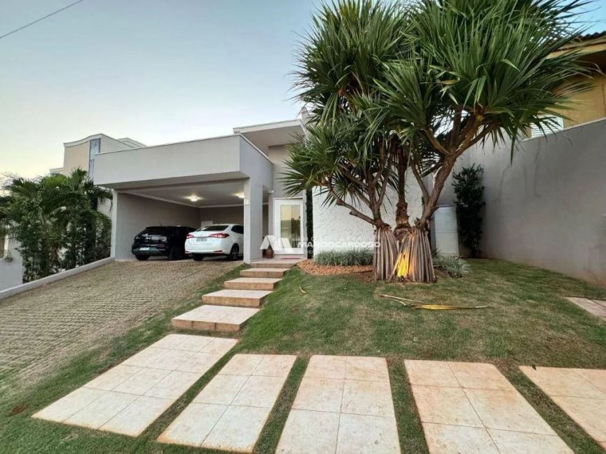 Casa com 3 dormitórios à venda, 250 m² por R$ 1.800.000,00 - Damha IV - São José do Rio Preto/SP